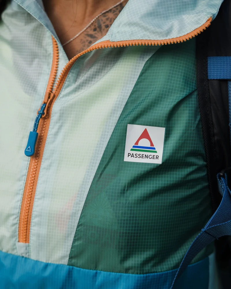Viento Windshell Anorak - Surf Spray/Deep Sea