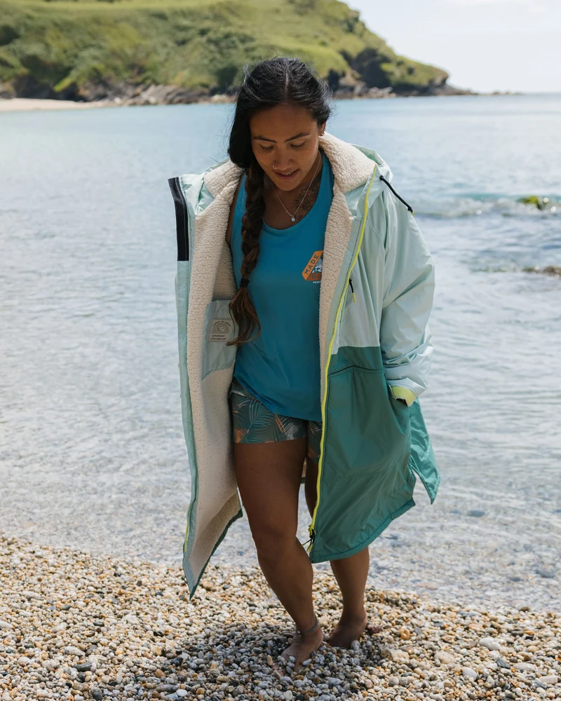 Waves Sherpa Lined Surf-Poncho - Surf Spray/Deep Sea