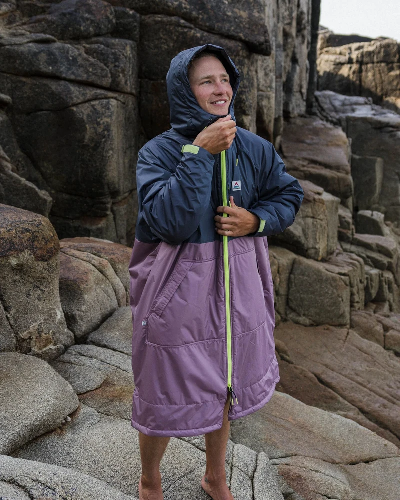 Waves Sherpa Lined Surf-Poncho - Grape / Charcoal
