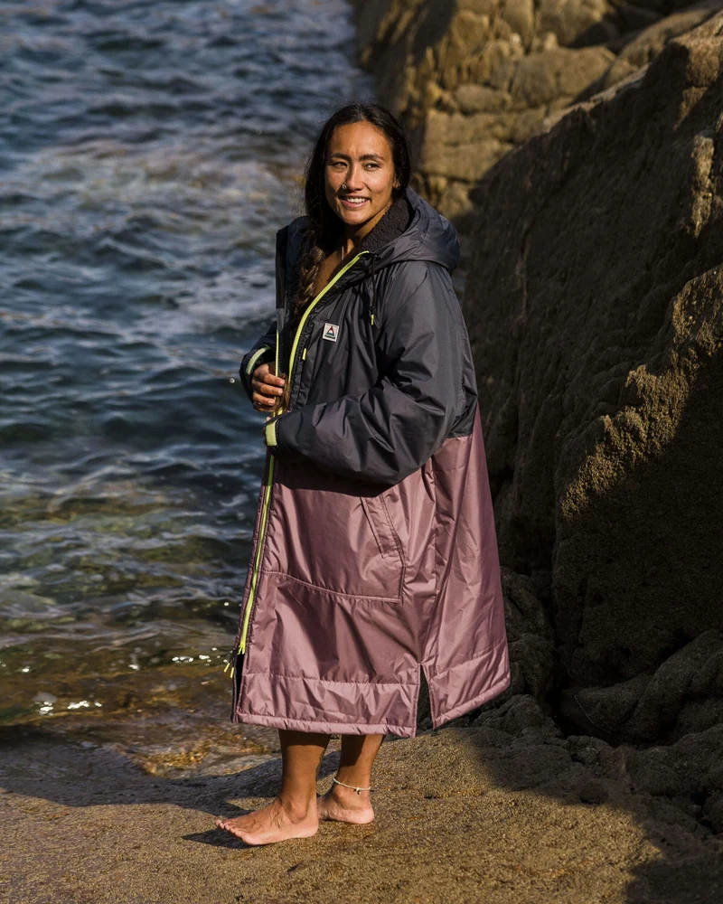 Waves Sherpa Lined Surf-Poncho - Grape / Charcoal