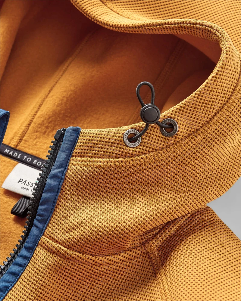 Vertical Reißverschluss Kapuzenfleece - Staubiges Ocker