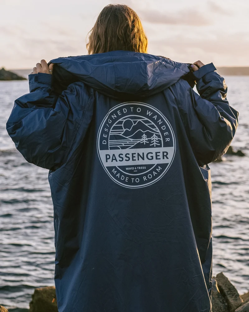 Waves Sherpa Lined Surf-Poncho - Rich Navy