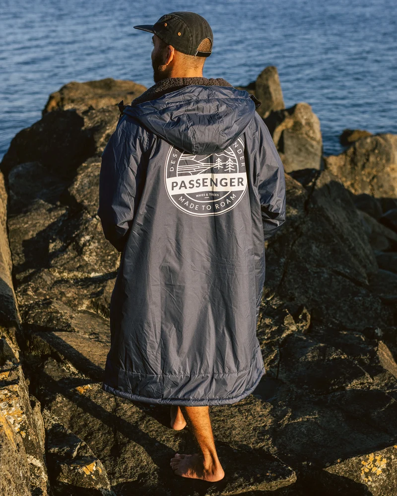 Waves Sherpa Lined Surf-Poncho - Rich Navy