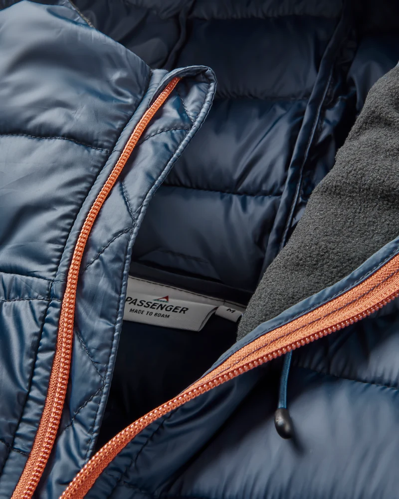 Roamer Isolierte Overhead-Jacke - Rich Navy/Cobalt