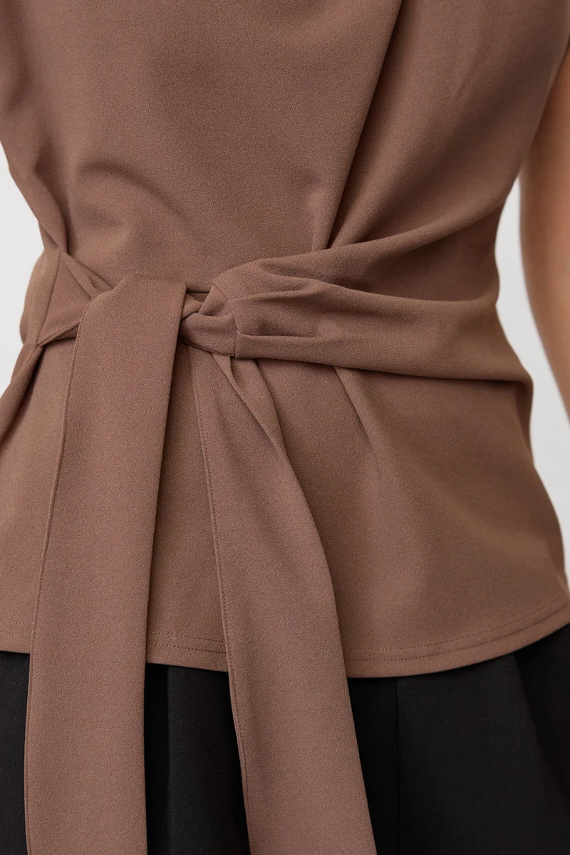 Falcon Pleat Top 45182 | Walnut | Top fra Co'couture