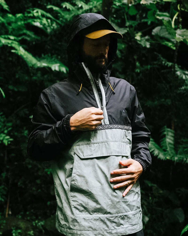 Flow 1/2 Zip wasserabweisende Jacke - True Black/Pistachio