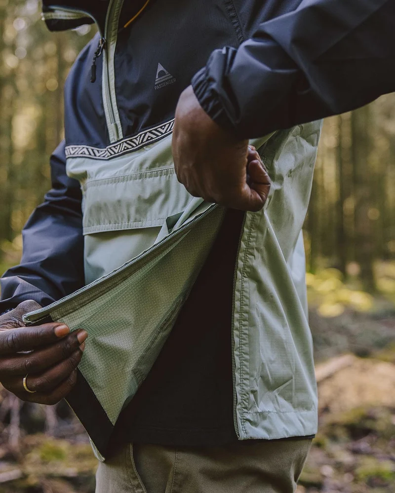Flow 1/2 Zip wasserabweisende Jacke - True Black/Pistachio