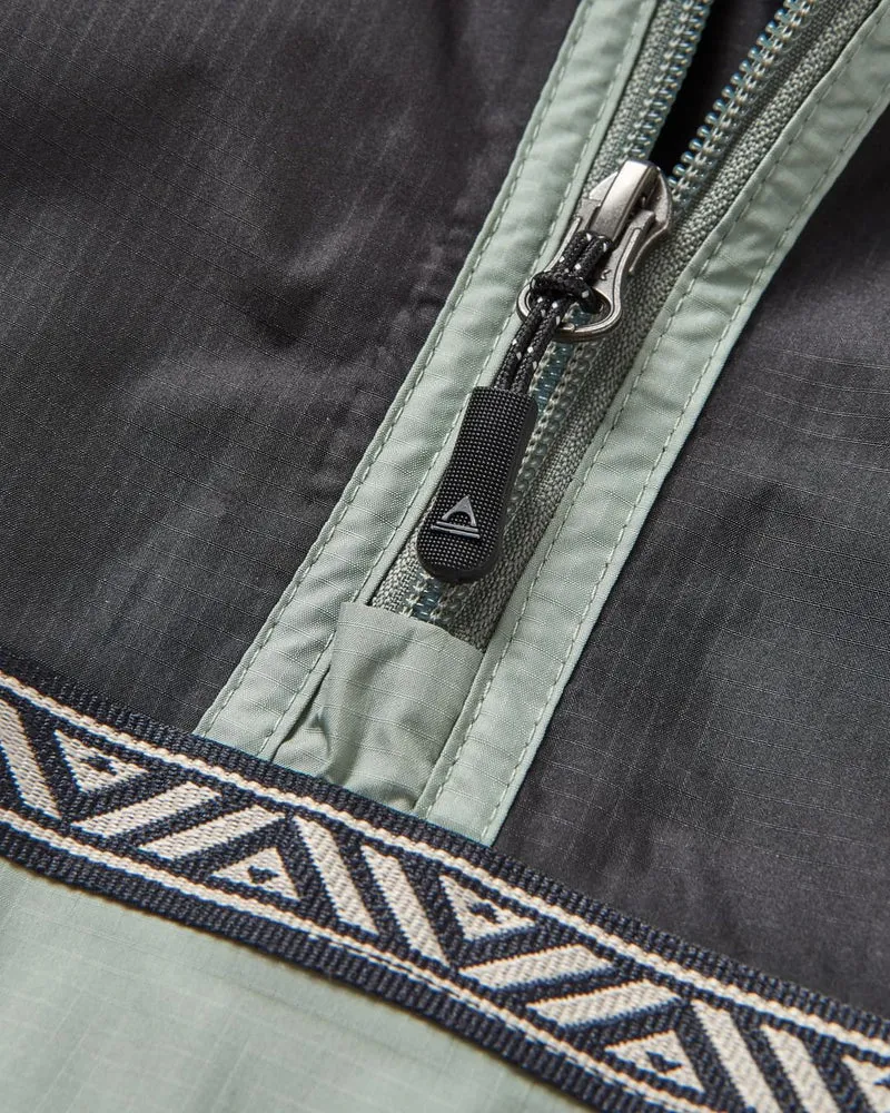 Flow 1/2 Zip wasserabweisende Jacke - True Black/Pistachio