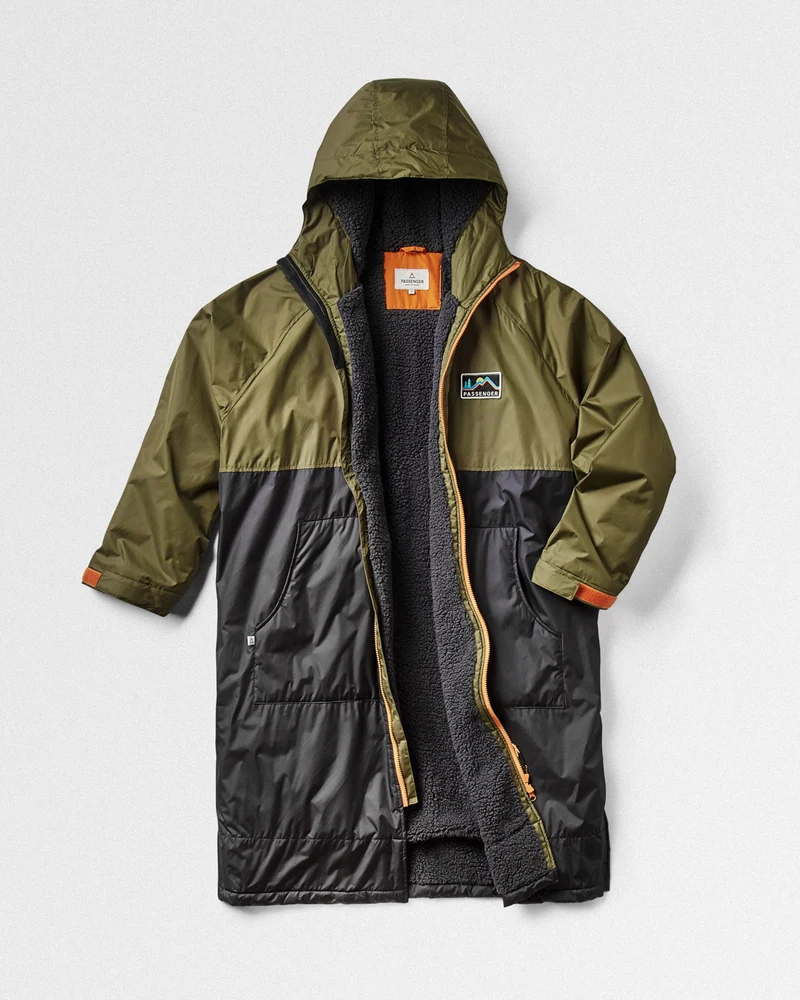 Roaming Sherpa Lined Changing Robe - Schwarz/Khaki
