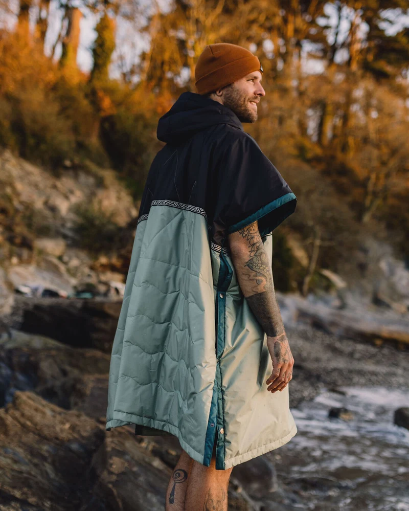 Outback Surf-Poncho - True Black/Pistachio