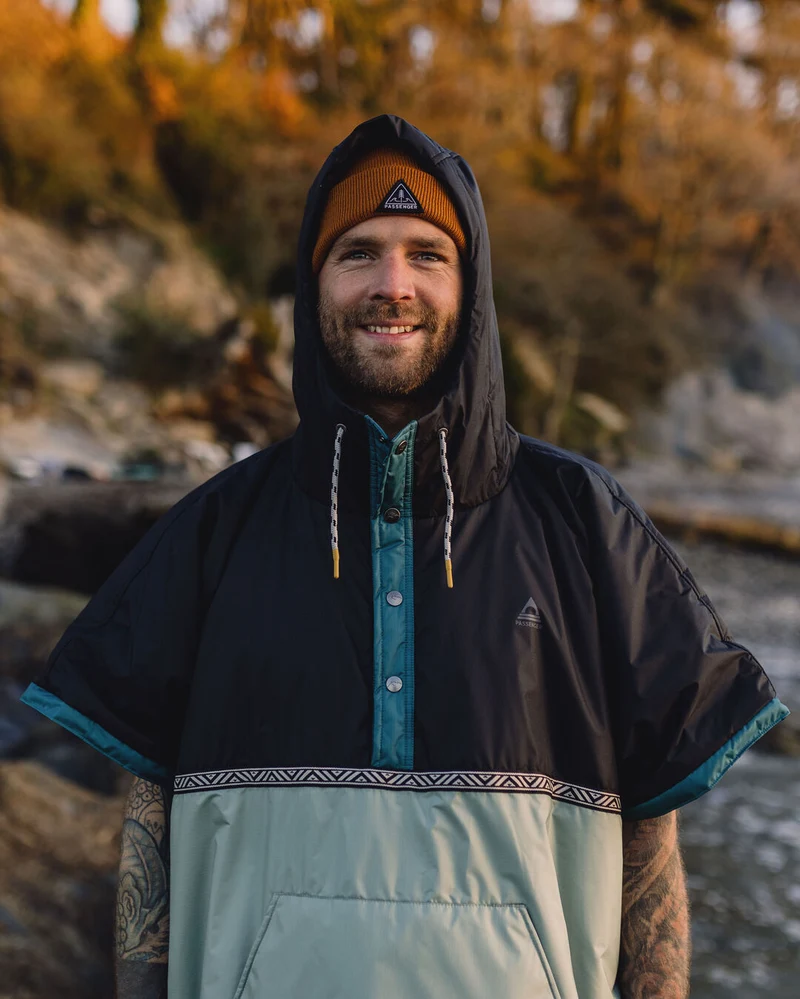 Outback Surf-Poncho - True Black/Pistachio