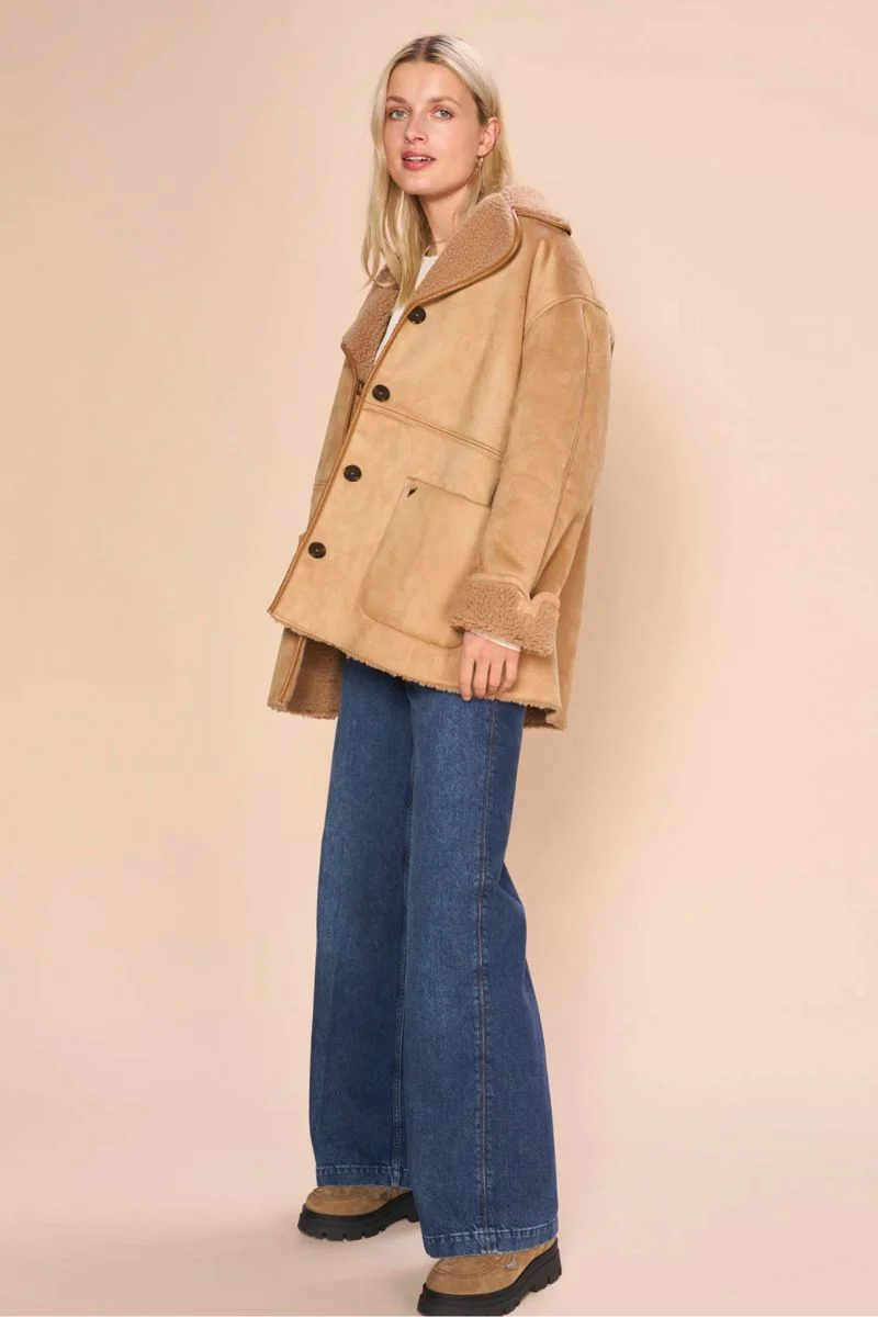 Fiona Faux Shearling Jacket | Light Cognac | Jakke fra Mos Mosh