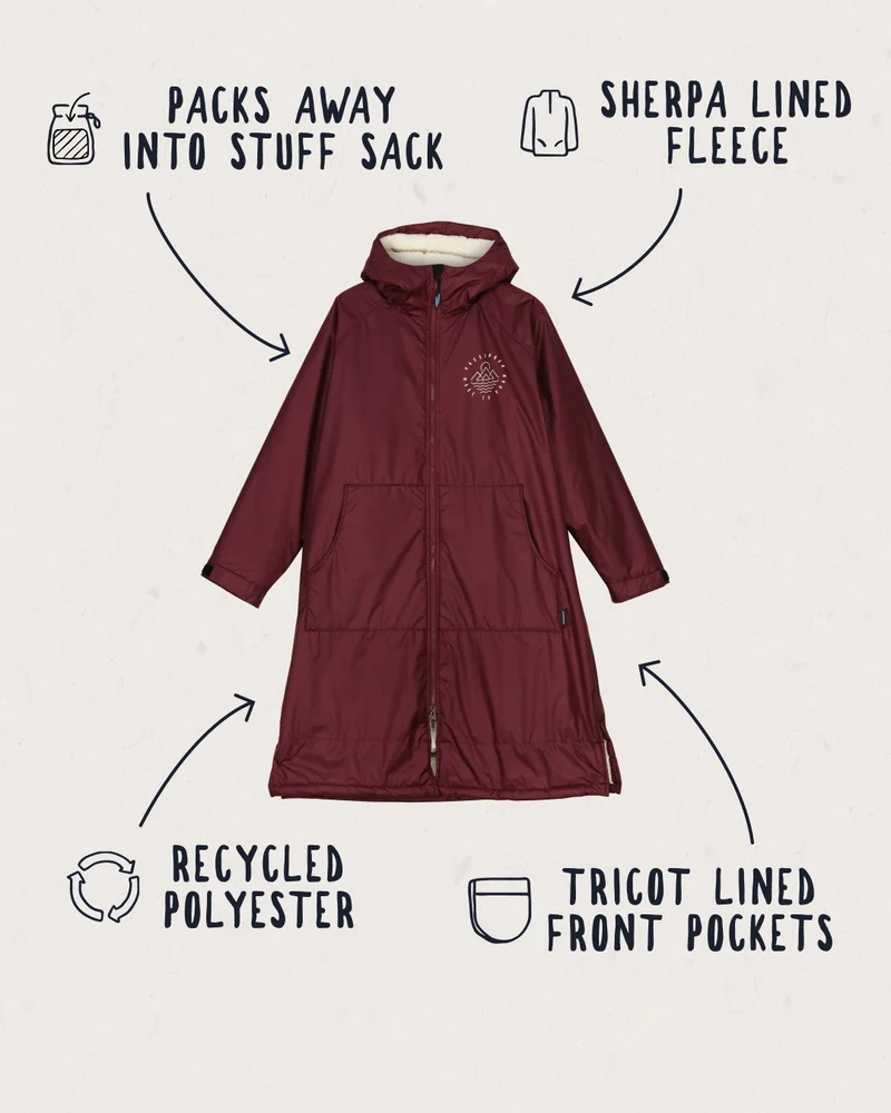 Escapism Sherpa Lined Changing Robe - Windsor Wine Escapism Sherpa Gefütterter Surf-Poncho - Windsor Wine