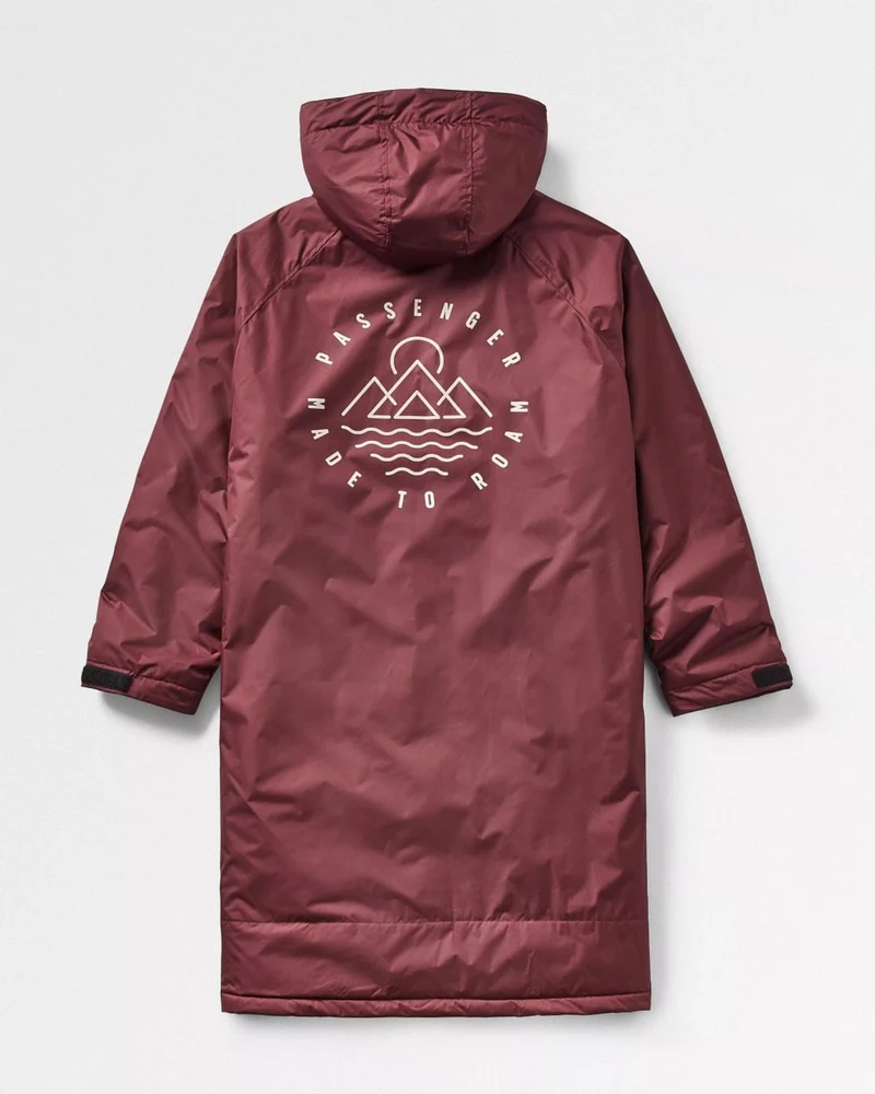 Escapism Sherpa Lined Changing Robe - Windsor Wine Escapism Sherpa Gefütterter Surf-Poncho - Windsor Wine