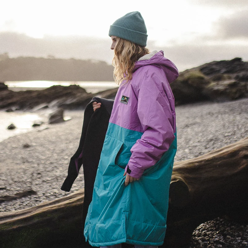 Roaming Sherpa Lined Surf-Poncho - Viridian Green/Orchid