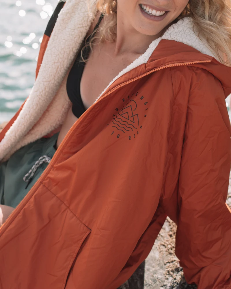 Escapism Sherpa Lined Changing Robe - Rost