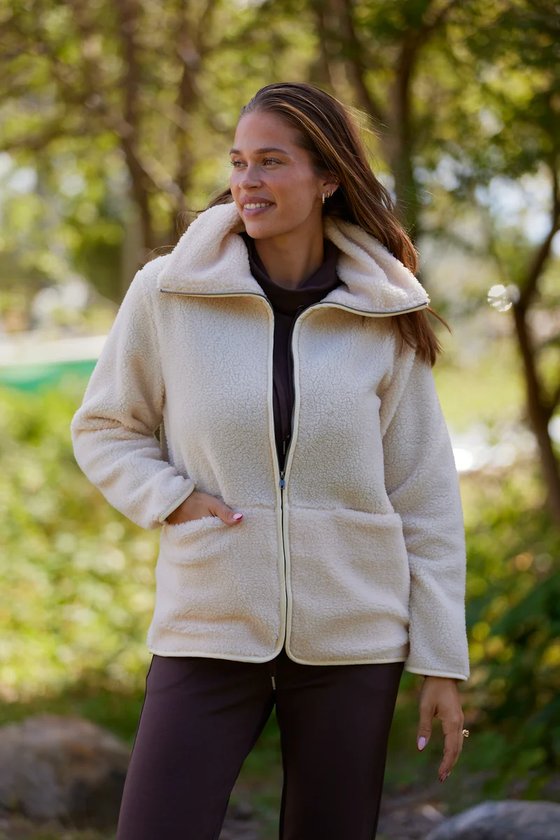 Bamie Teddy Zip | Creme | Jakke fra French Laundry