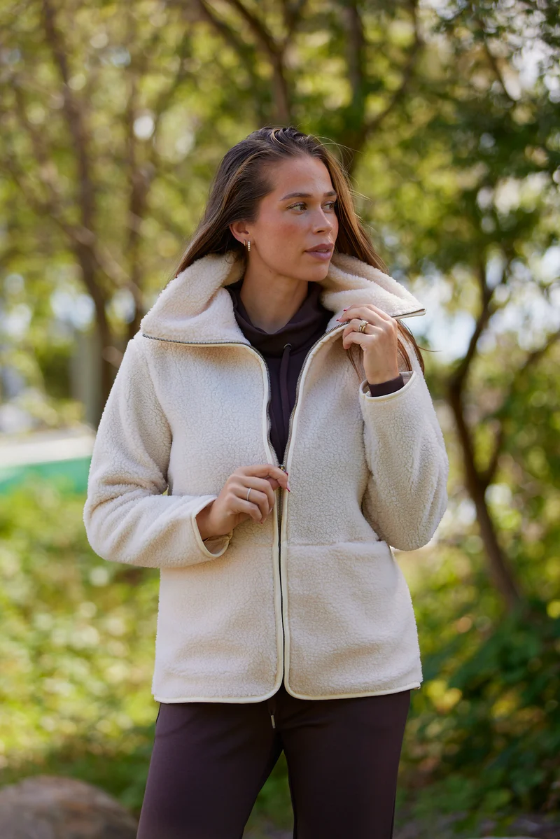 Bamie Teddy Zip | Creme | Jakke fra French Laundry