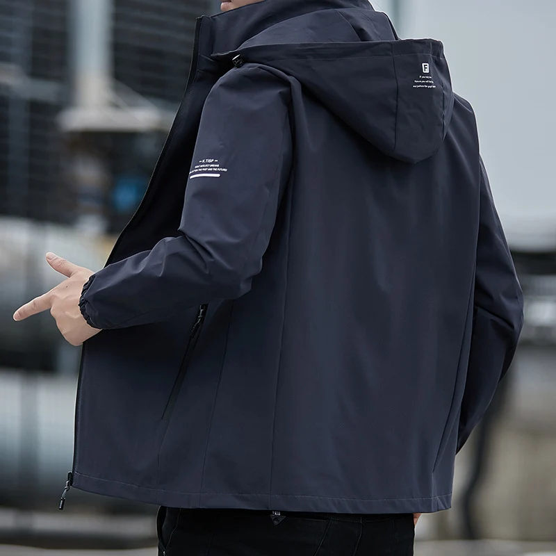 Herren Atmungsaktive Windjacke mit regulierbarer Kapuze Drune