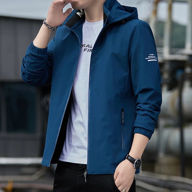 Herren Atmungsaktive Windjacke mit regulierbarer Kapuze Drune