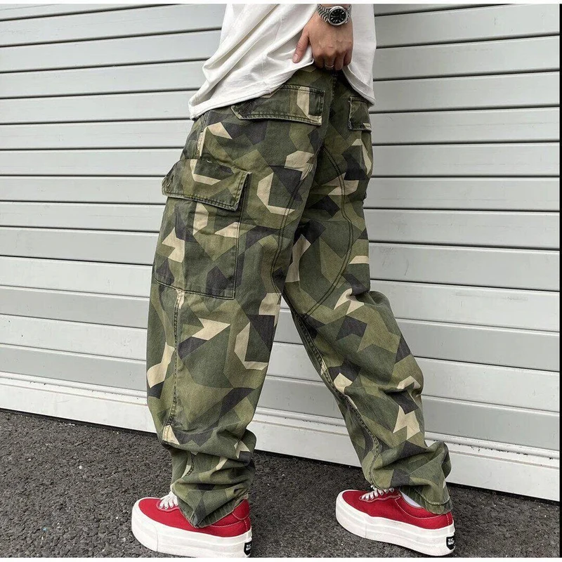 Herren Cargohose mit modernem Camouflage-Muster Drune