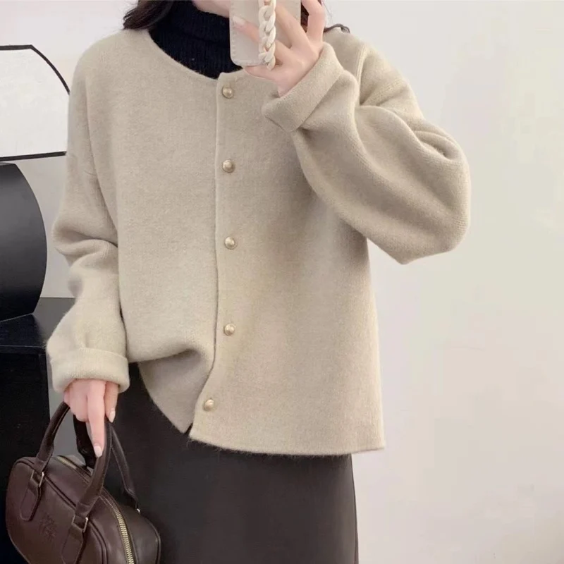 Damen Grobstrickjacke mit eleganter Knopfleiste und lässigem Schnitt Drune