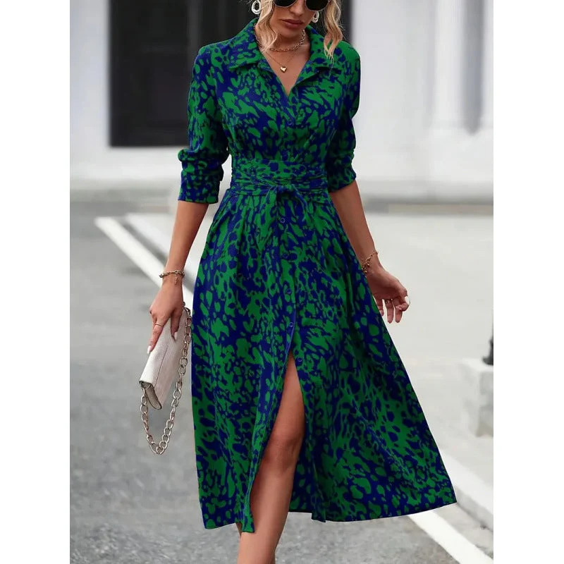 Damen Maxikleid mit figurbetontem Schnitt und elegantem Animal-Print Drune