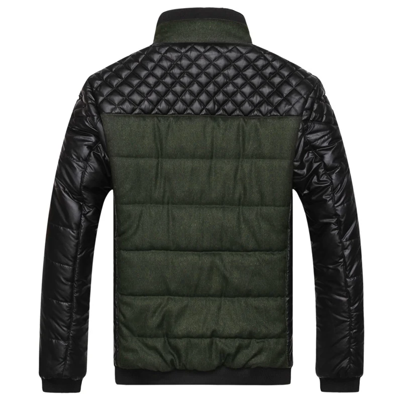 Herren Steppjacke im Material-Mix mit gesteppter Schulterpartie und Karofutter Drune