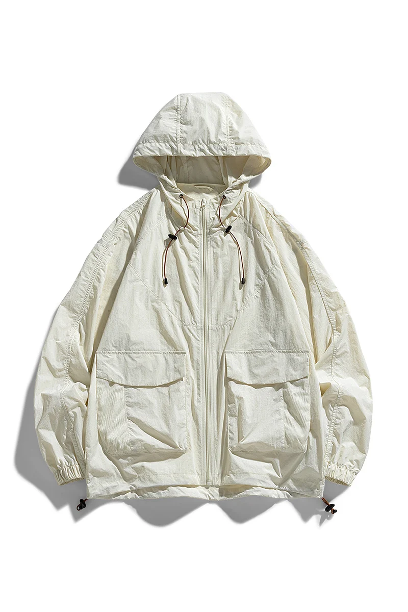 Herren Leichte Outdoor-Jacke mit verstellbarem Kapuzensystem