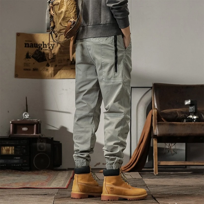 Herren Tapered Cargohose im Joggerstil mit Knie-Teilungsnähten, Tunnelzug & elastischen Bündchen Drune