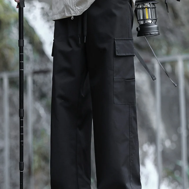 Herren Oversized Outdoor‑Cargohose mit Zugbund, großen Klapp‑ und Utility‑Taschen Drune