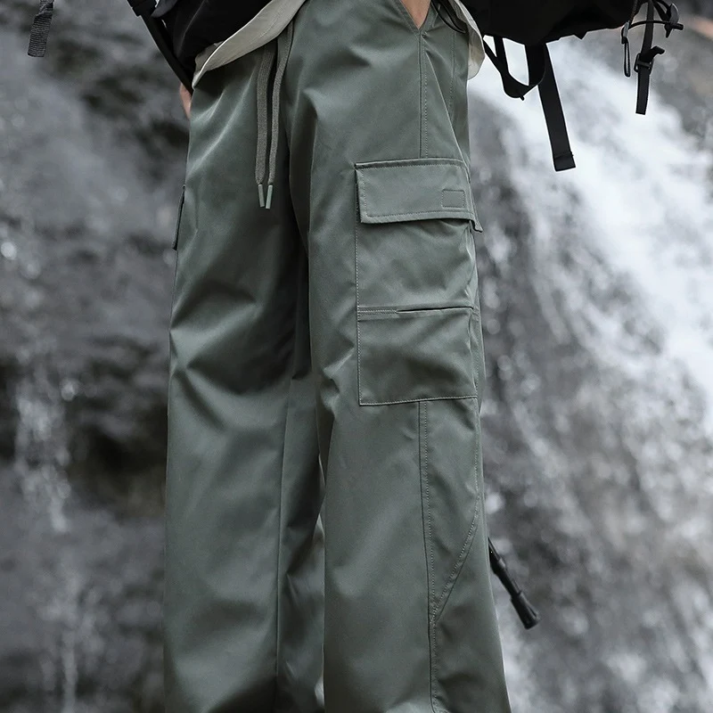 Herren Oversized Outdoor‑Cargohose mit Zugbund, großen Klapp‑ und Utility‑Taschen Drune