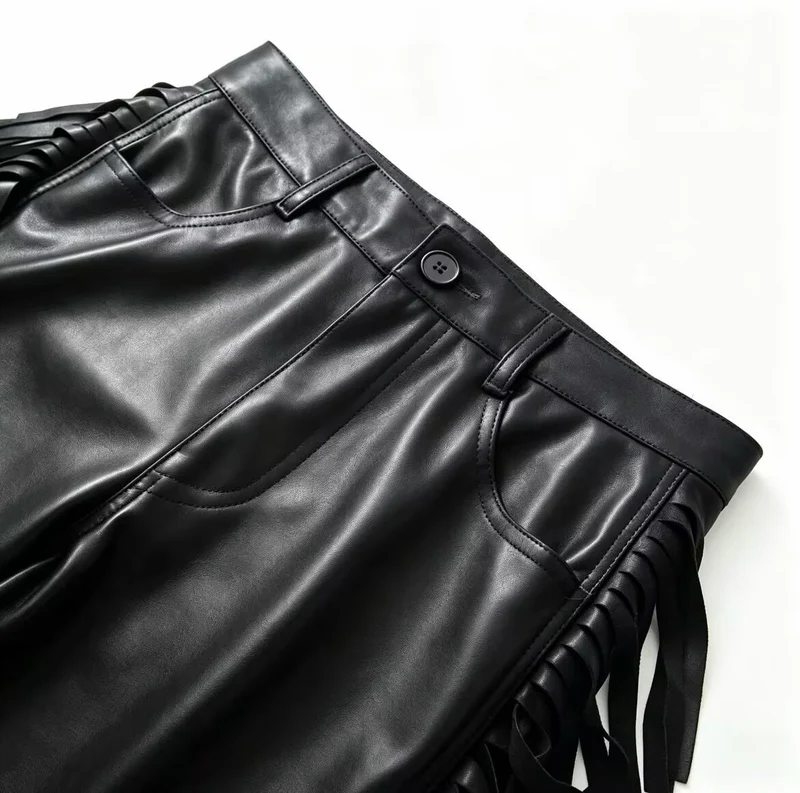 Damen Weite Kunstleder-Culotte mit seitlichen Fransen Drune