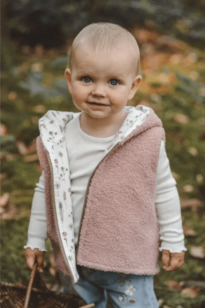 Teddyweste Kinder Rosa mit Feldblumen