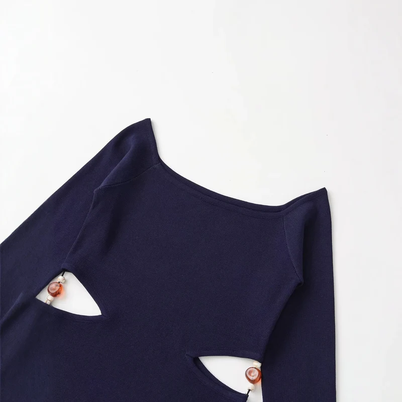 Damen Langarmshirt mit seitlichen Taillen-Aussparungen und Perlenbesatz Drune