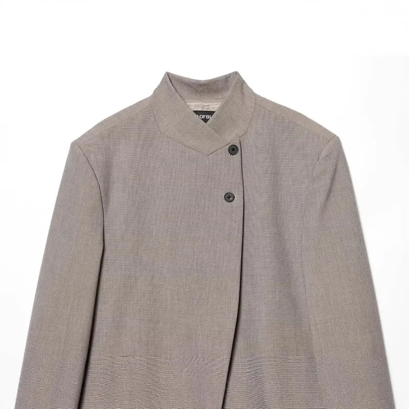 Damen Kurzer taillierter Blazer mit Stehkragen und asymmetrischer Knopfleiste Drune