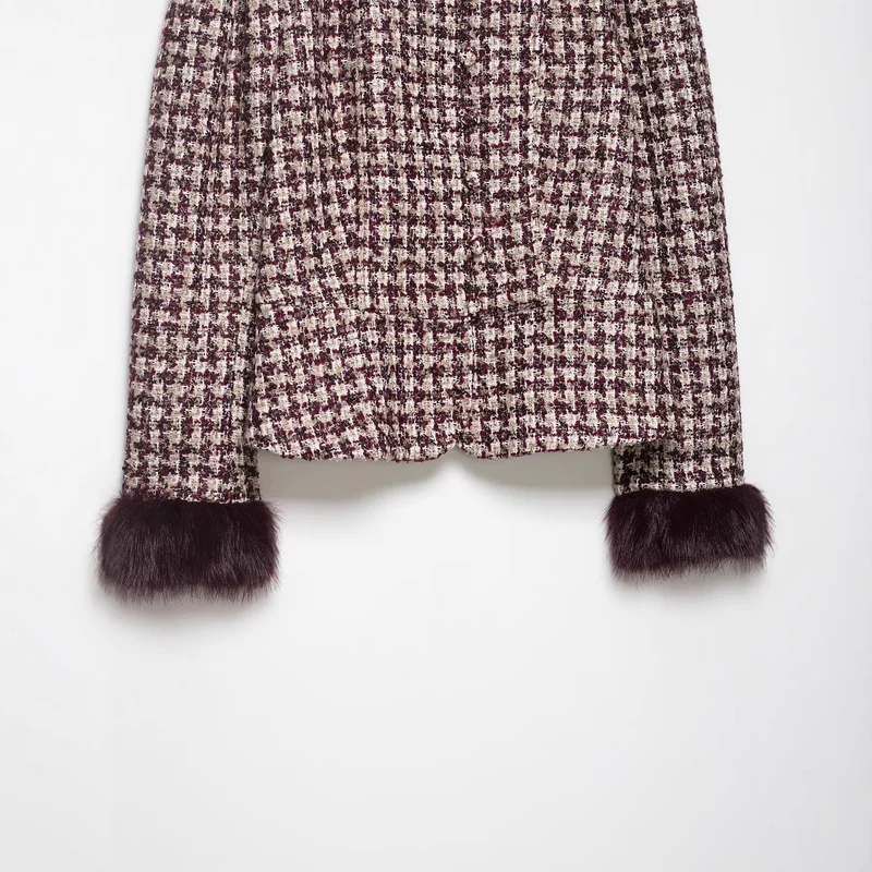Damen Kurze Bouclé-Tweedjacke mit Stehkragen und Kunstpelzmanschetten Drune