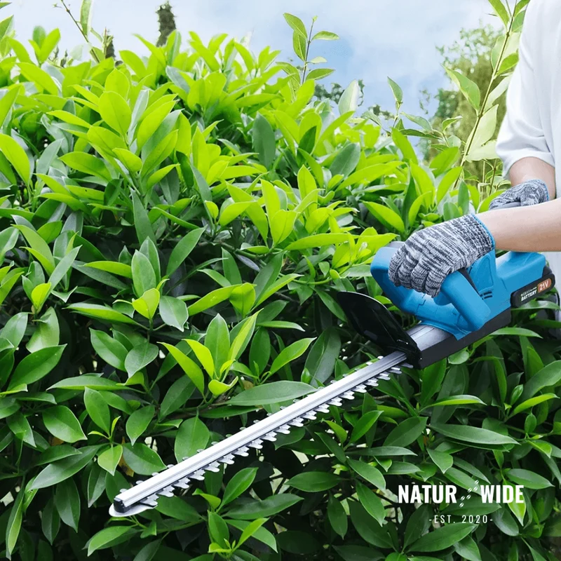 Brushless Cordless Hedge Trimmer – 20 Inch Blade