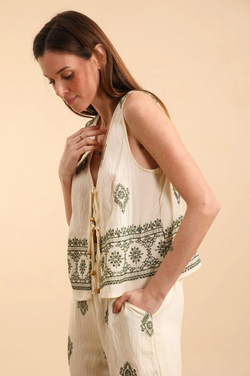 Embroidery Top | Beige | Top fra Atelier C