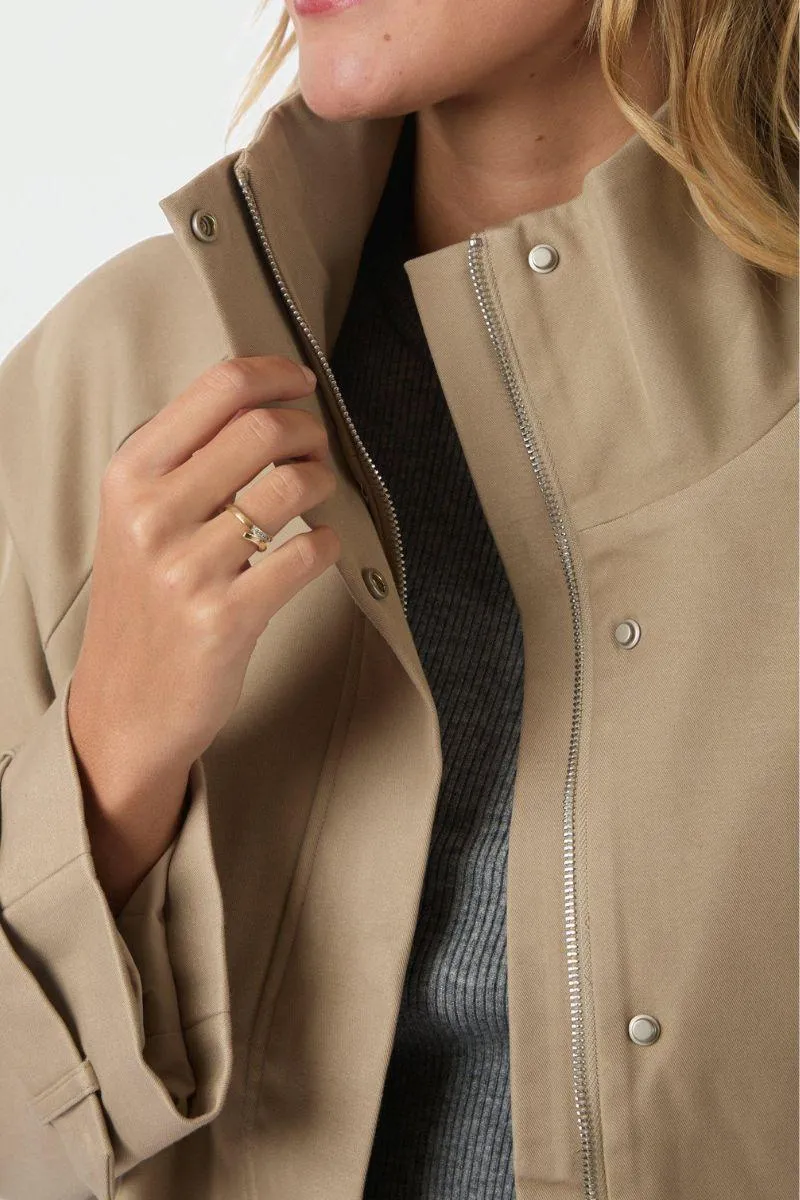 Ezera Jacket | Sand | Jakke fra Neo Noir