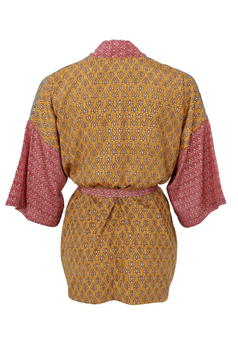 Luna Short Kimono | Vivid Passion | Jakke fra Black Colour