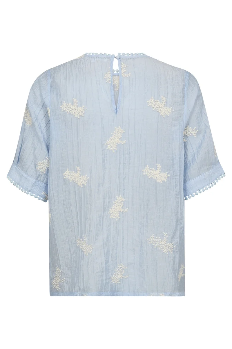 Amelia Emb SS Blouse 45098 | Pale Blue | Top fra Co'couture