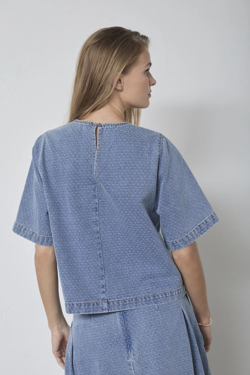 Lova Denim SS Blouse 45080 | Denim blue | Top fra Co'couture