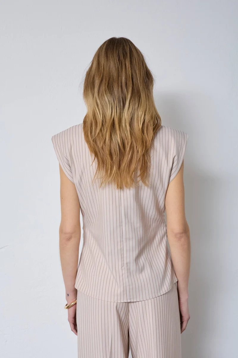 Salvie Pleat Top 45068 | Bone | Top fra Co'couture