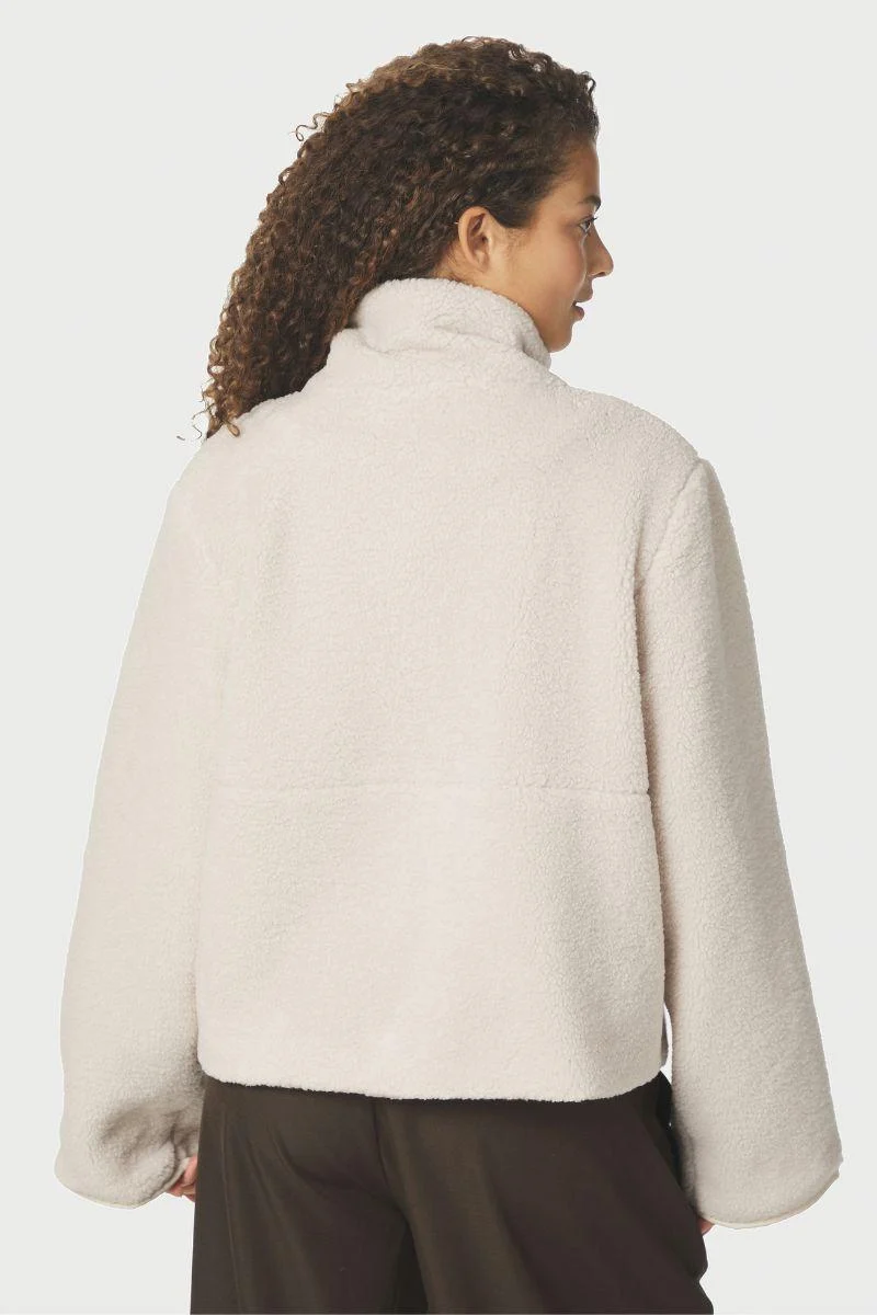 Effa Teddy Jacket | Ivory | Jakke fra Neo Noir