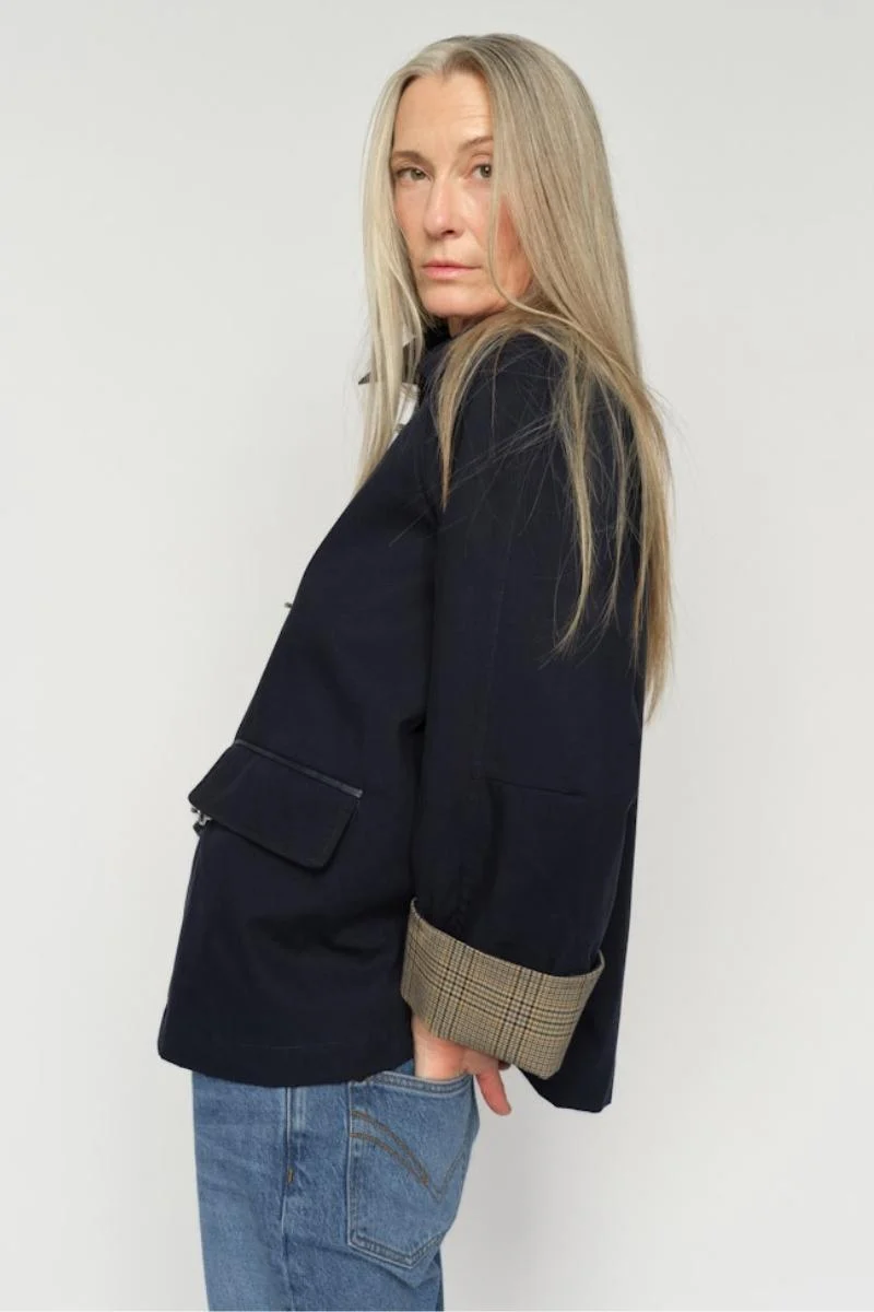 Fallon Mercer Jacket | Salute Navy | Jakke fra Mos Mosh