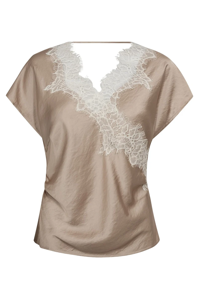 Idun Lace SS Blouse 45167 | Bisquit | Top fra Co'couture