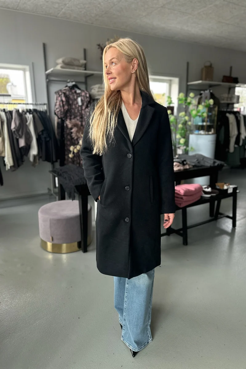 Theo Wool Coat | Sort | Frakke fra French Laundry