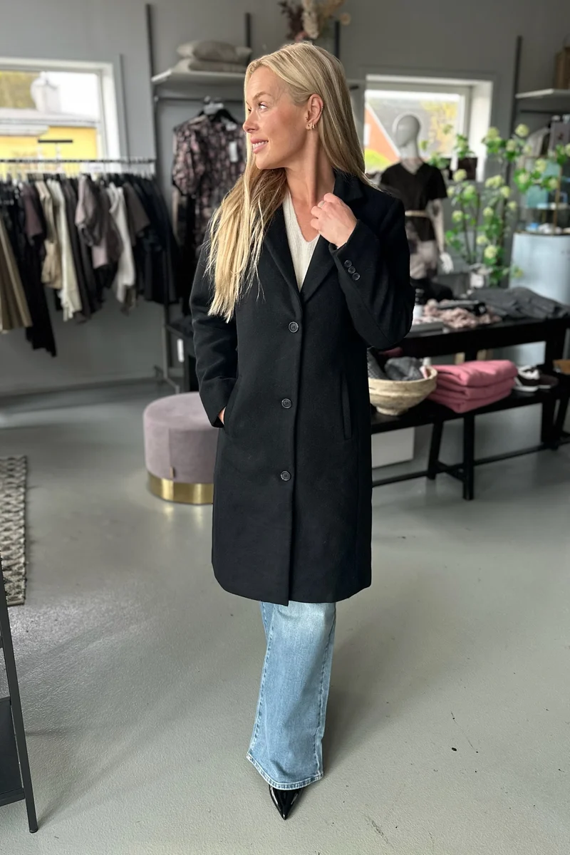 Theo Wool Coat | Sort | Frakke fra French Laundry