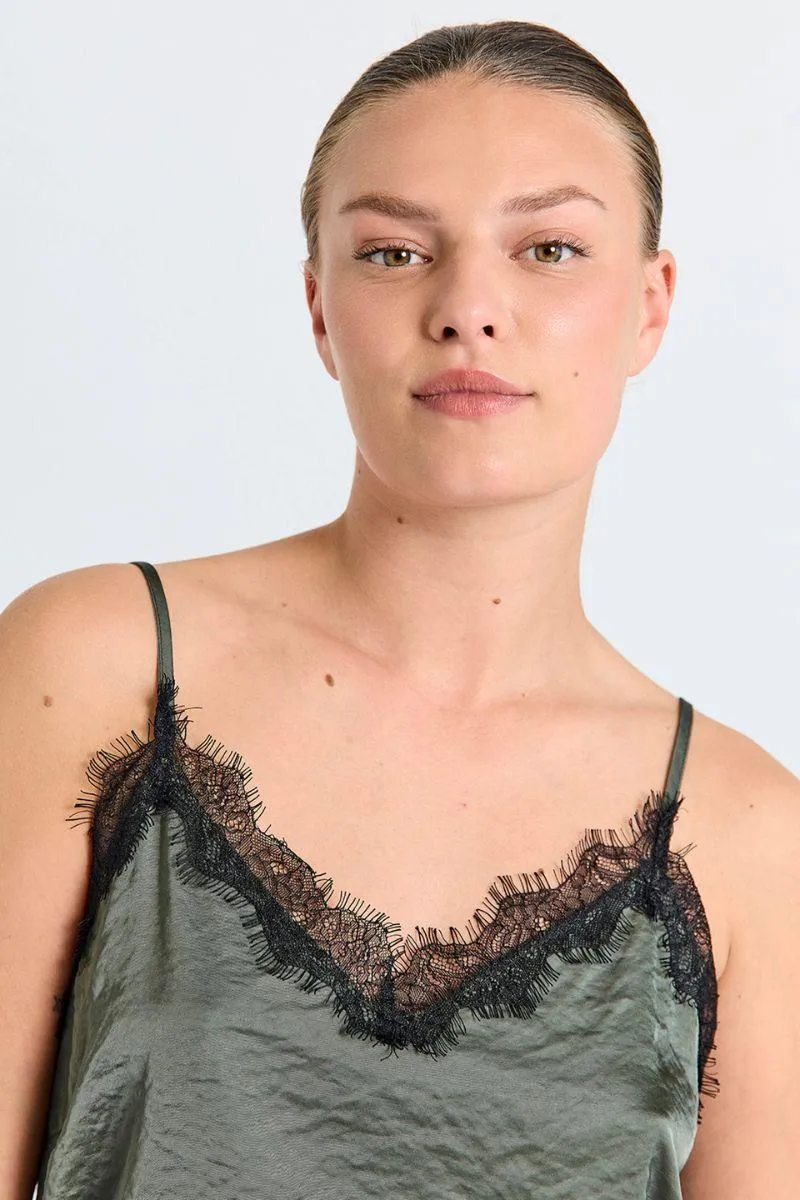 Dove Straptop 207106 | Kombu Green | Top fra Freequent